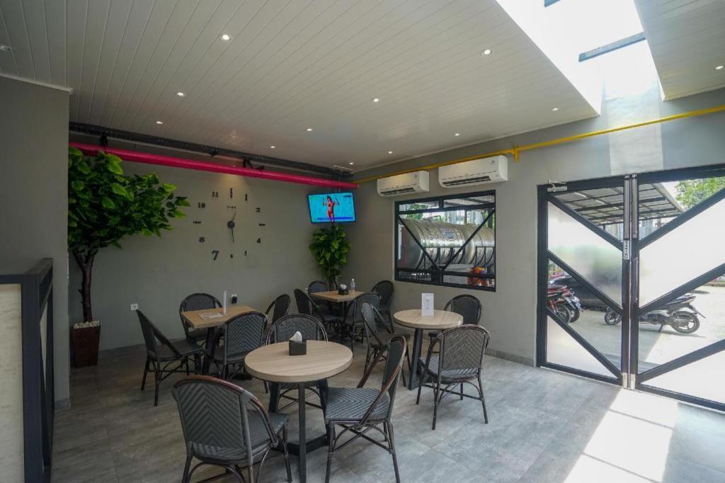 Oyo 568 Rajawali Homestay Παλεμπάνγκ Εξωτερικό φωτογραφία